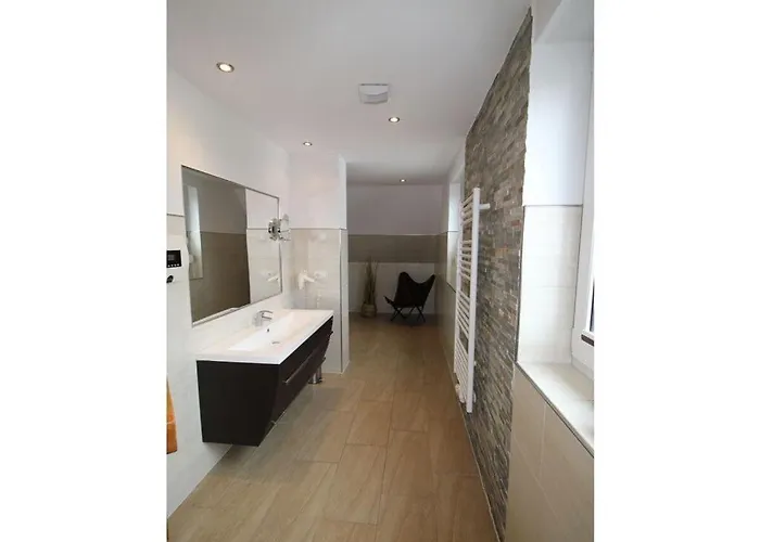 Casa Fortuna Modern Retreat Feriehus